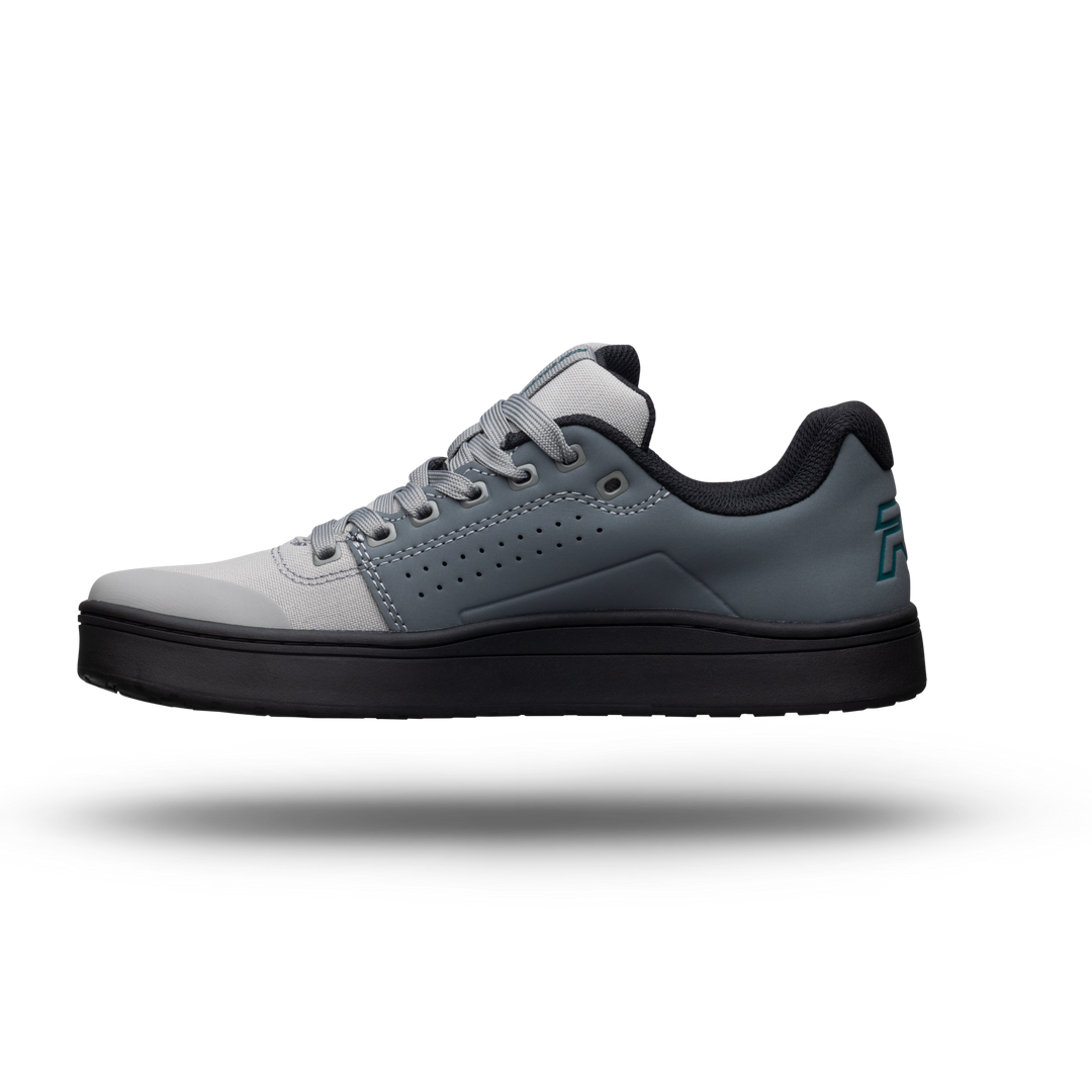 Ride Concepts | Women's Livewire Mountain Bike Flat Pedal Shoe