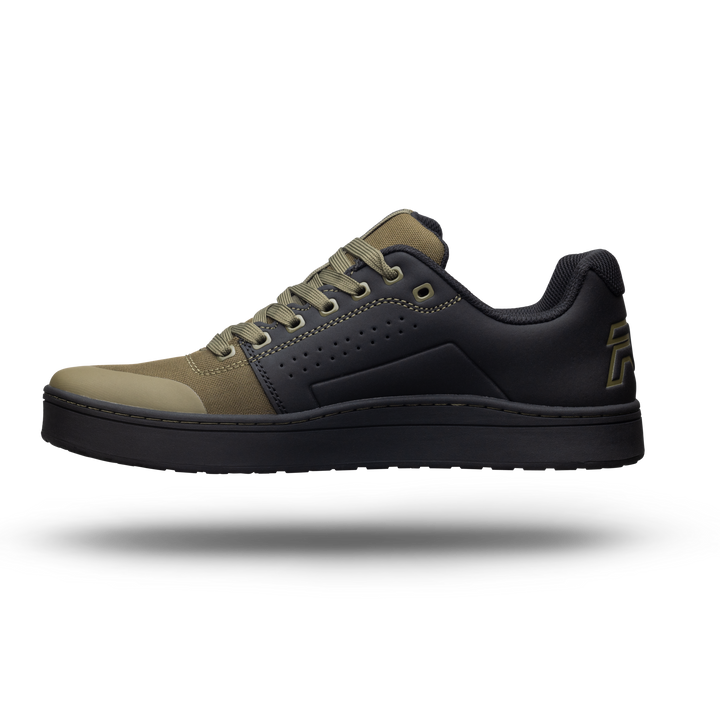 新品タグ付き マウンテンバイクシューズ ライドコンセプト Livewire 24 Ride Concepts | Men's Livewire Mountain Bike Flat Pedal Shoe